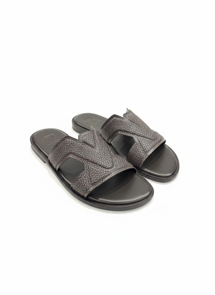 Louis Vuitton Slide 1:1 Grade
