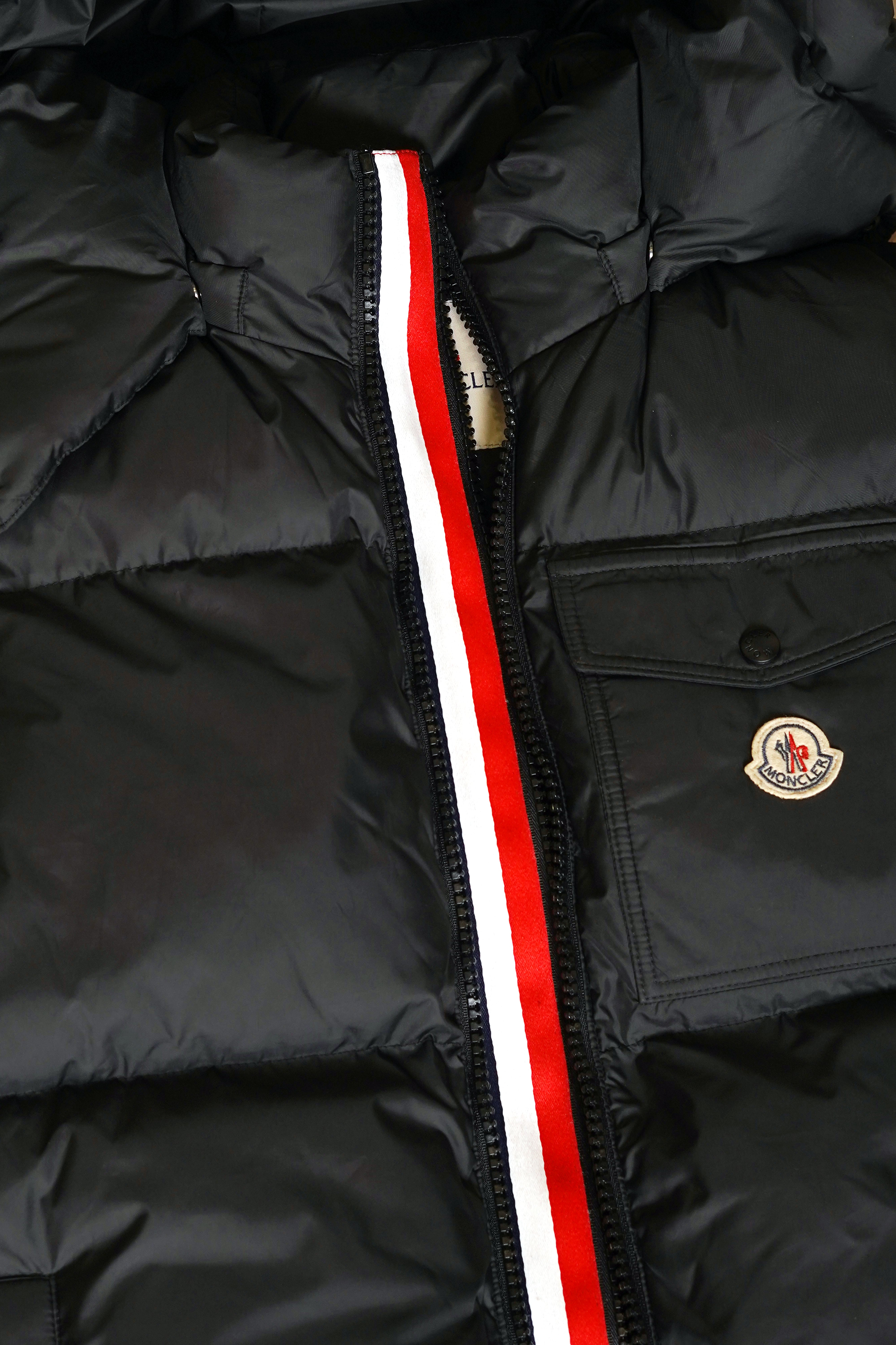 Moncler Jacket 1:1 Grade Made in Turkey