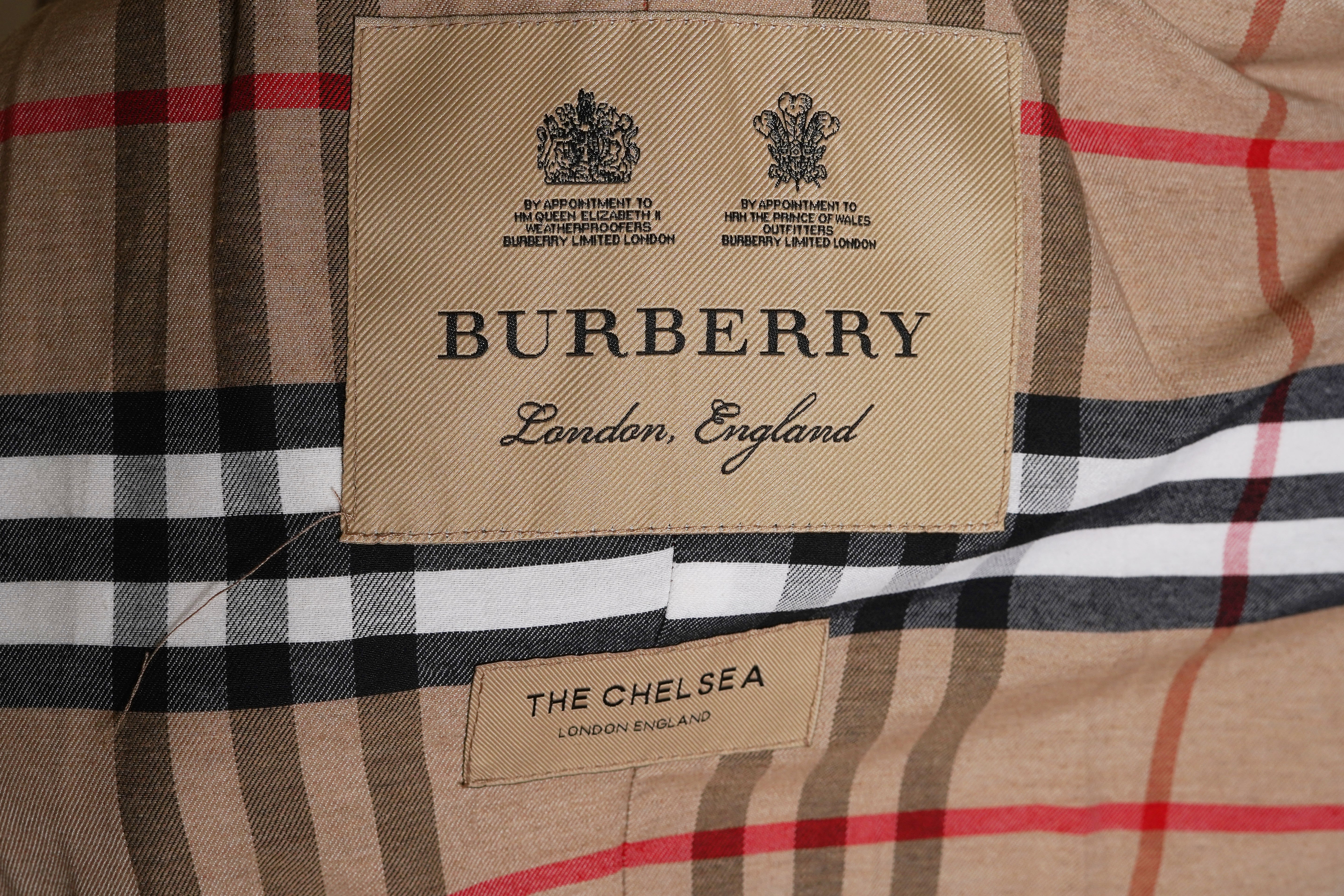 Burberry Heritage Coat  1:1 Grade Made In Turkey
