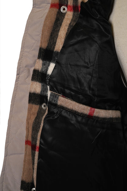Burberry Puffer Sleeveless Jacket Made in Turkey
