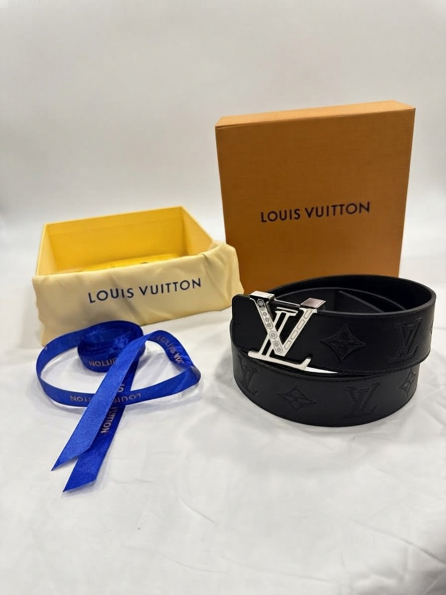 Louis Vuitton 1:1 Grade Monogram Eclipse Reversible Belt