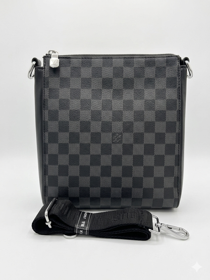 Louis Vuitton Damier Ebene Messenger Bag