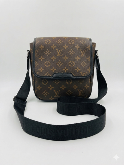 Louis Vuitton Monogram Messenger Bag