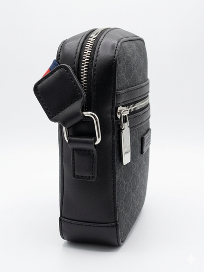 Gucci GG Supreme Messenger Bag
